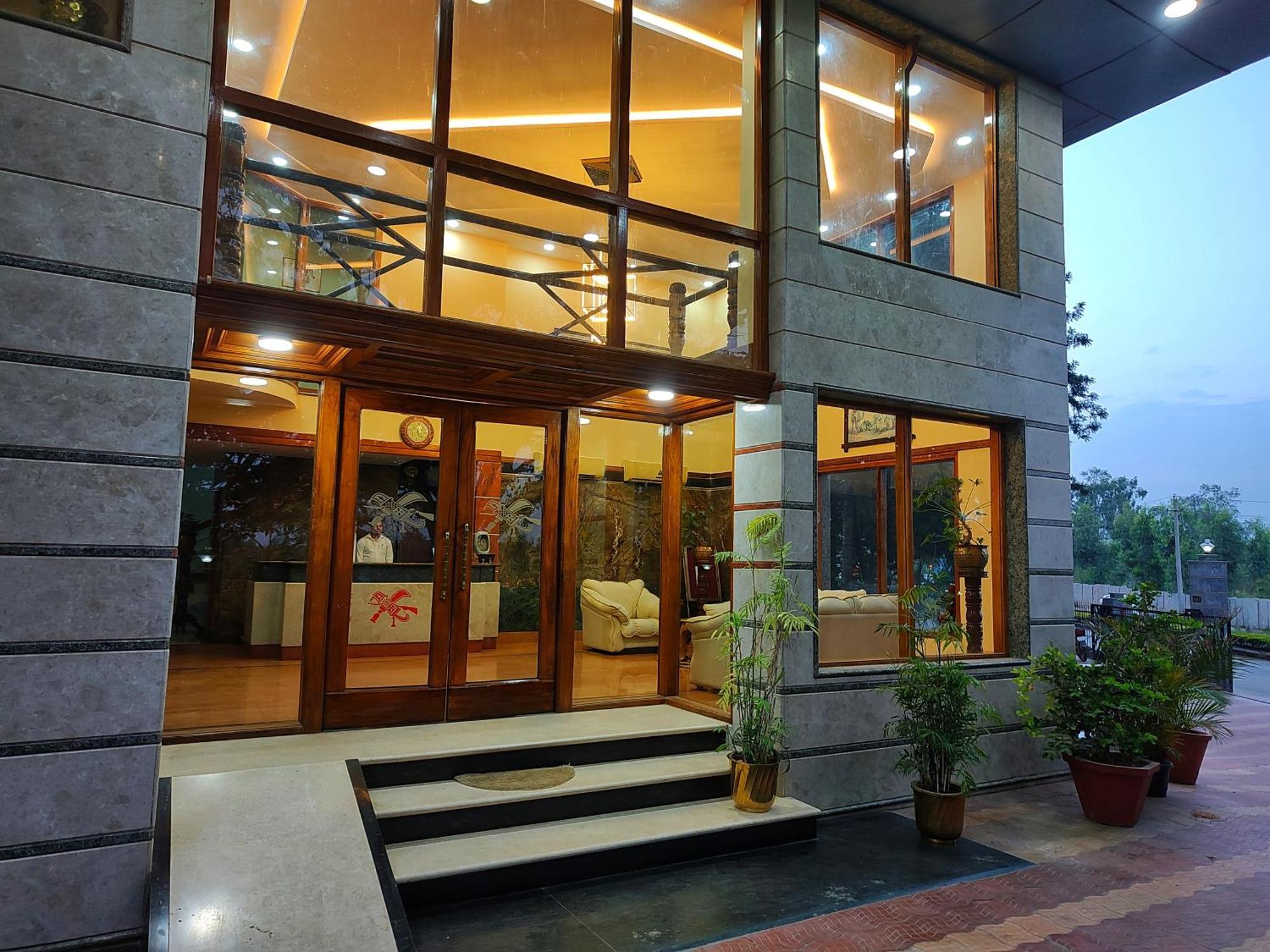 Hotel Presidency Kempegowda International Airport Bengaluru Zewnętrze zdjęcie
